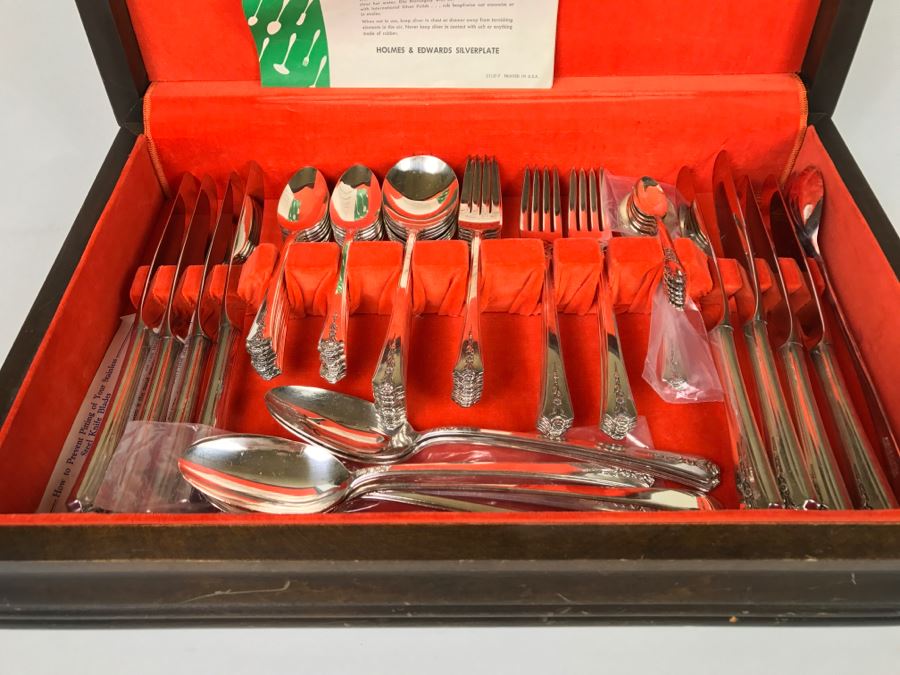 Large Set Of Holmes & Edwards Silverplate Flatware Sets In Wooden Silverware Storage Boxes [Photo 14]