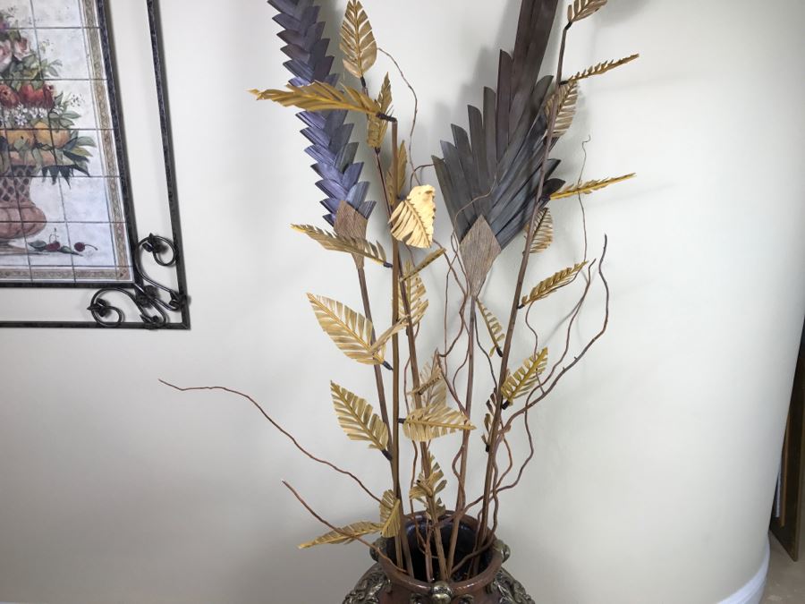 Large Vase With Artificial Plants [Photo 5]