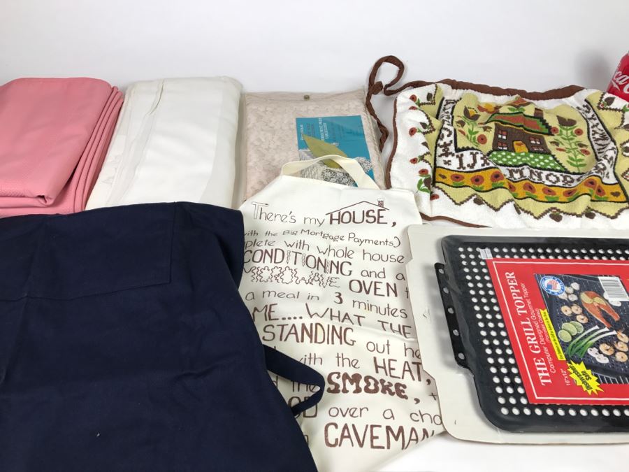 Tablecloth And Apron Lot