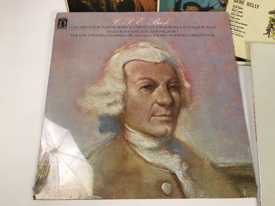 Vinyl Record Lot [Photo 3]