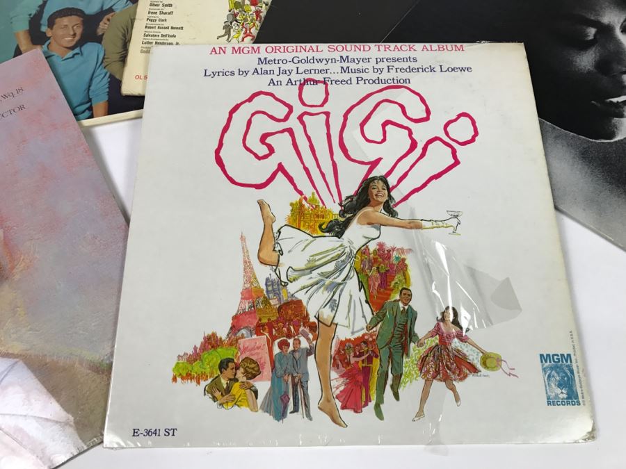 Vinyl Record Lot [Photo 2]