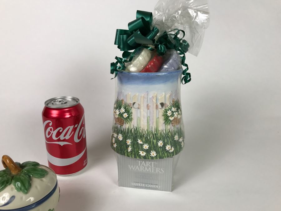 Lenox Sugar Bowl, Candle, Bowl And Salt & Pepper Shakers [Photo 8]