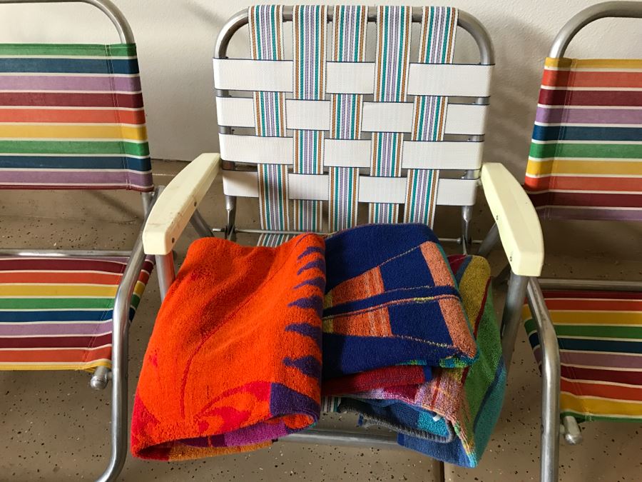 Beach Chairs, Beach Towels And Beach Umbrellas [Photo 3]