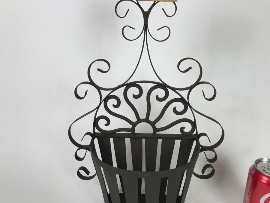 Southern Living At Home Rustic Wall Basket New In Box [Photo 4]