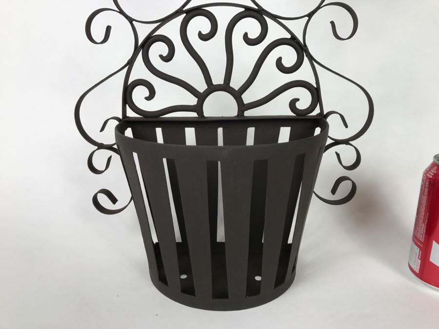 Southern Living At Home Rustic Wall Basket New In Box [Photo 3]