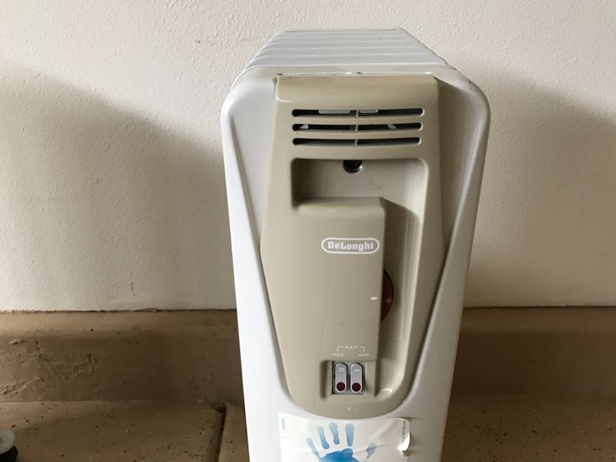 Pair Of Portable Space Heaters [Photo 5]