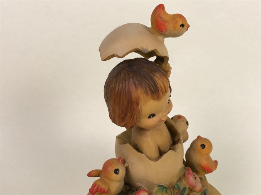 Vintage Anri Reuge Ferrandiz 'Bornfree' Baby Hatching From Egg Music Box [Photo 8]