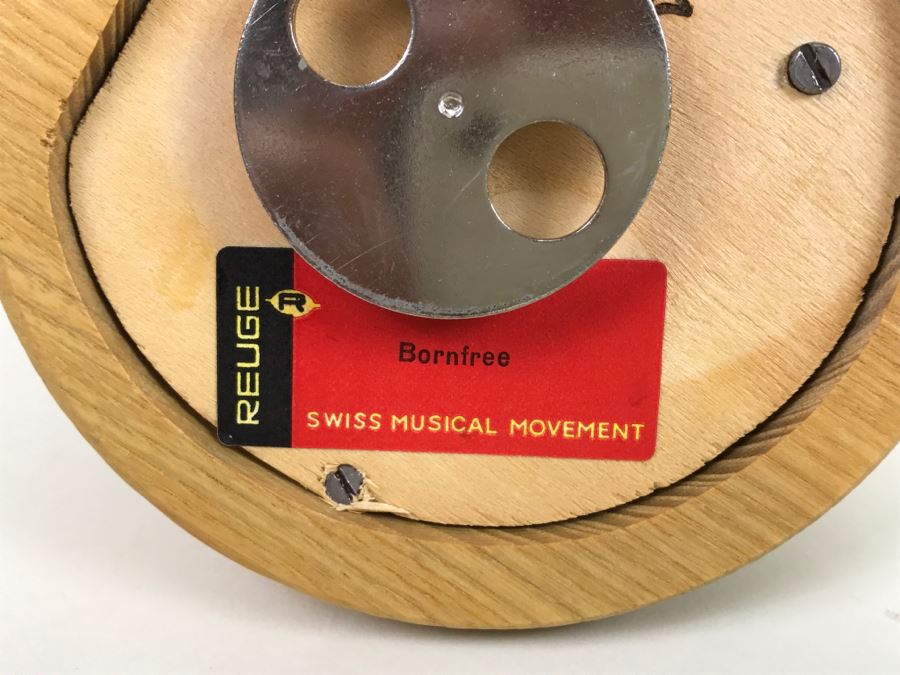 Vintage Anri Reuge Ferrandiz 'Bornfree' Baby Hatching From Egg Music Box [Photo 12]