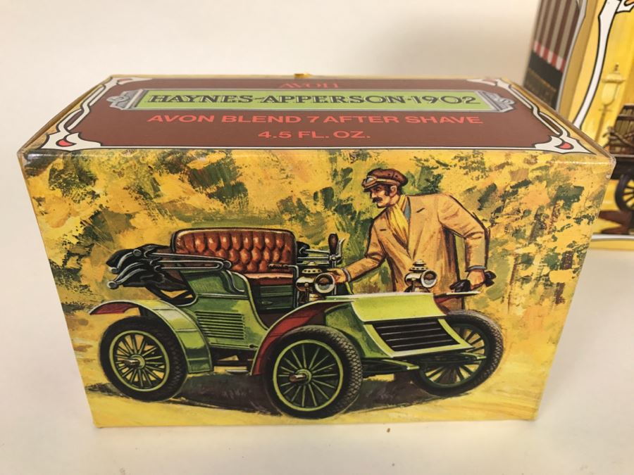 (13) Collection Of Vintage Avon Cologne Glass Bottles In Original Boxes - Mainly Cars [Photo 24]