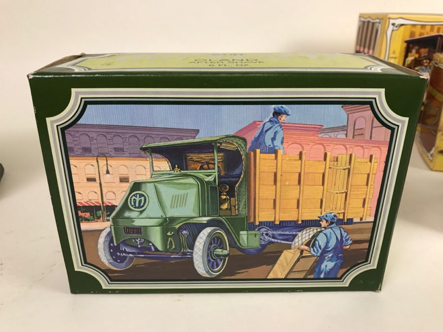 (13) Collection Of Vintage Avon Cologne Glass Bottles In Original Boxes - Mainly Cars [Photo 20]