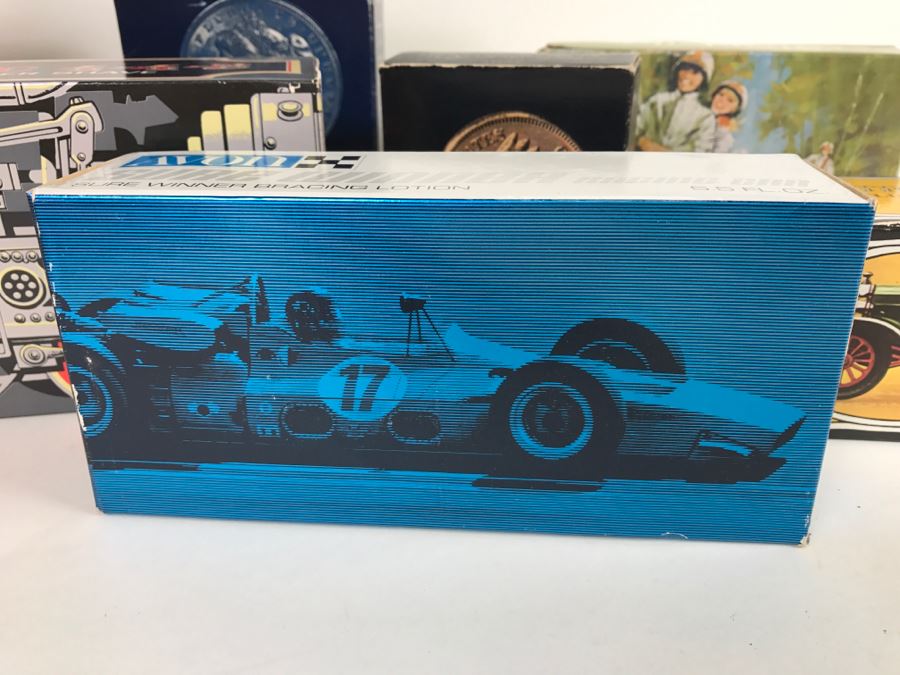 (15) Collection Of Vintage Avon Cologne Glass Bottles In Original Boxes - Mainly Cars [Photo 9]