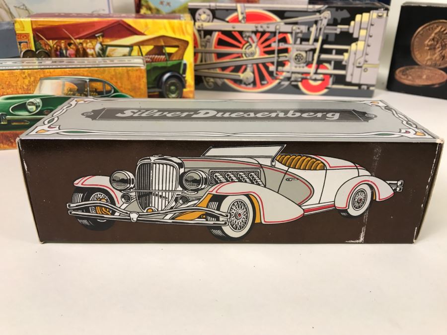 (15) Collection Of Vintage Avon Cologne Glass Bottles In Original Boxes - Mainly Cars [Photo 13]