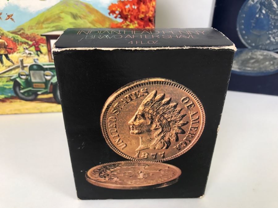 (15) Collection Of Vintage Avon Cologne Glass Bottles In Original Boxes - Mainly Cars [Photo 23]