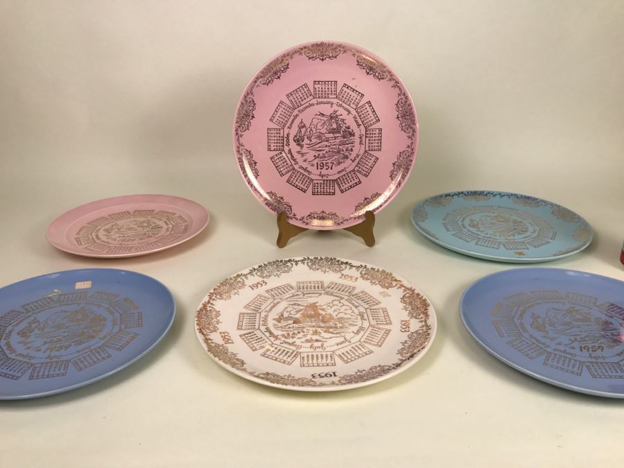 Collection Of Vintage 1950's Pastel Taylor Smith Taylor Calendar Plates Pebbleford Lu-Ray [Photo 1]