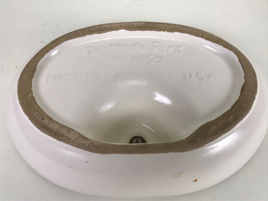 Roseville Pottery The Hyde Park Mid-Century Ashtray No. 1950 [Photo 7]