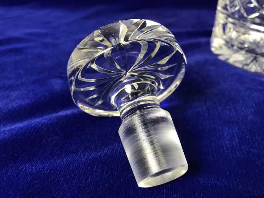 Vintage Crystal Decanter With Stopper [Photo 7]