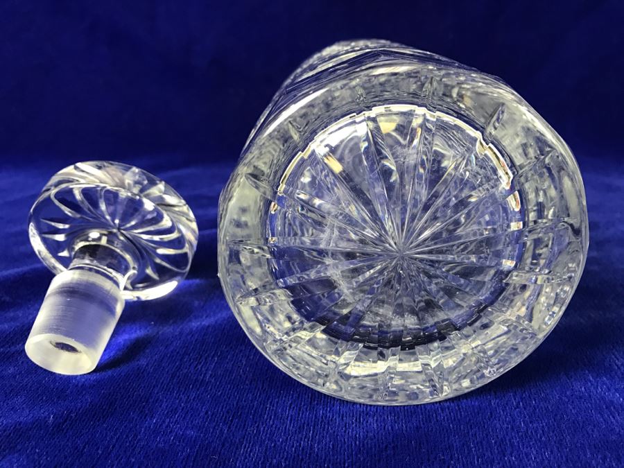 Vintage Crystal Decanter With Stopper [Photo 9]