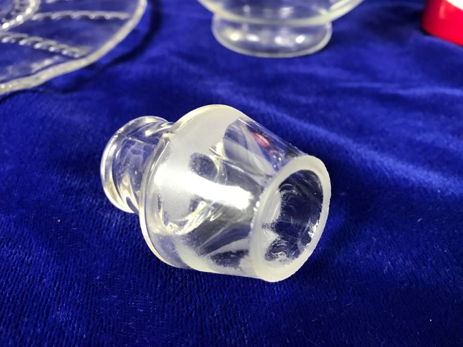 Hand Blown Etched Glass Bottle With Stopper And Glass Plate Platter [Photo 7]