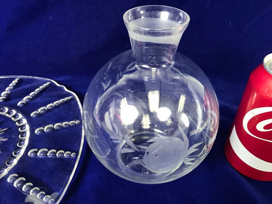 Hand Blown Etched Glass Bottle With Stopper And Glass Plate Platter [Photo 8]