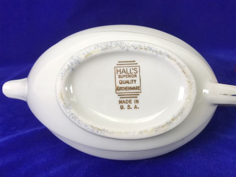 Hall's Superior Quality Kitchenware Tea Pot - No Lid [Photo 10]