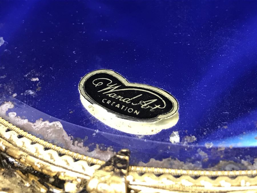 Vintage Vanity Set With Mirrors And Brushes By Wand Art Creation [Photo 9]