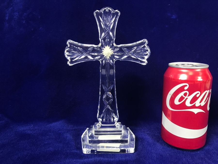 New With Tags Waterford Crystal 8' Standing Cross Figurine [Photo 4]