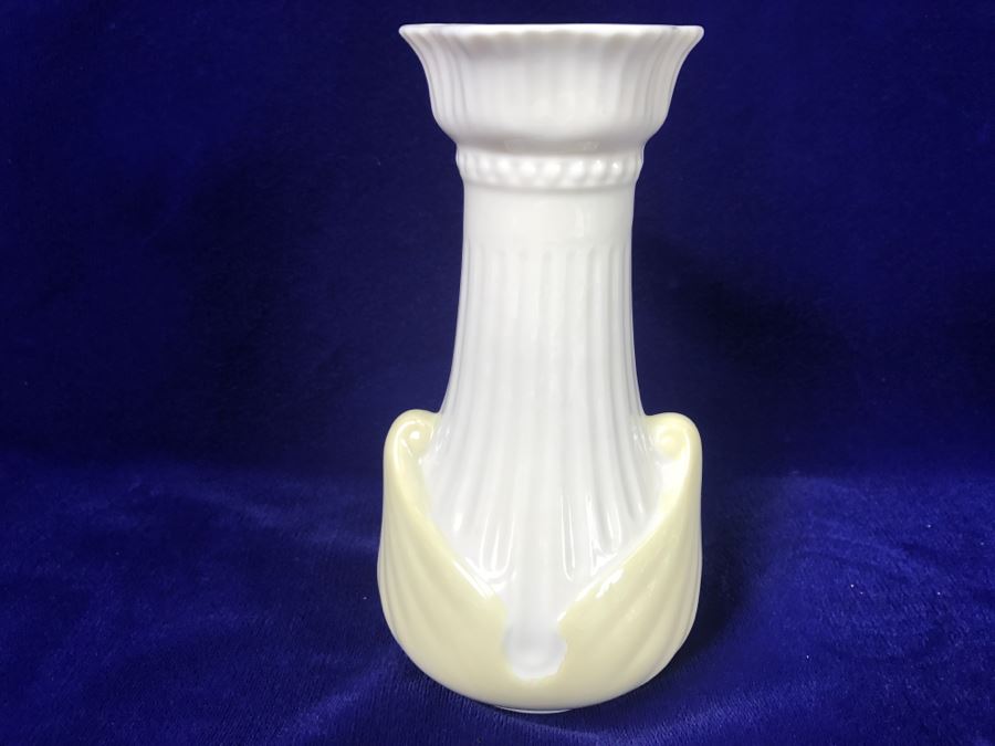 Belleek Ireland Vase [Photo 8]
