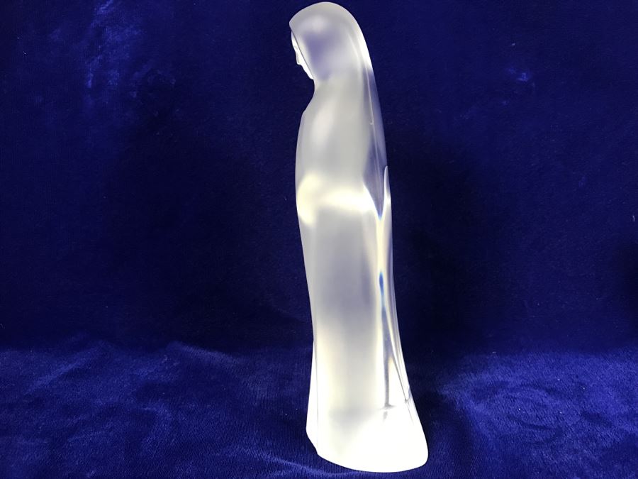 Lalique Crystal Virgin Mary With Hands Together Figurine [Photo 12]