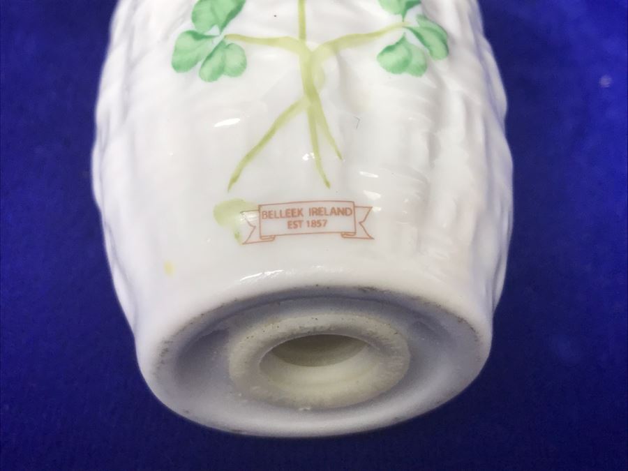 Belleek Ireland Salt & Pepper Shakers [Photo 2]
