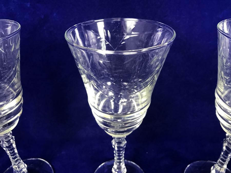 (8) Glass Stemware [Photo 13]