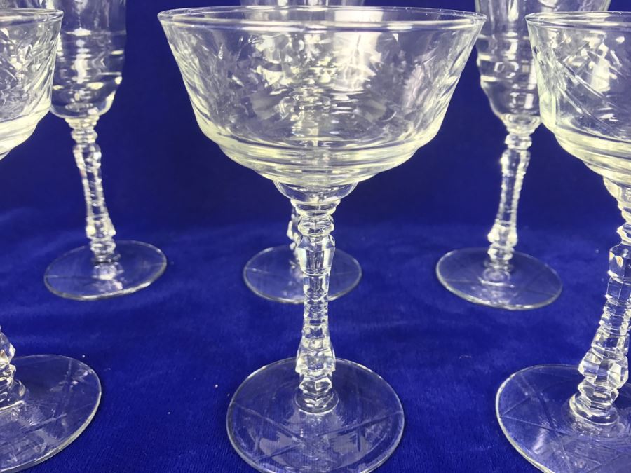 (8) Glass Stemware [Photo 5]