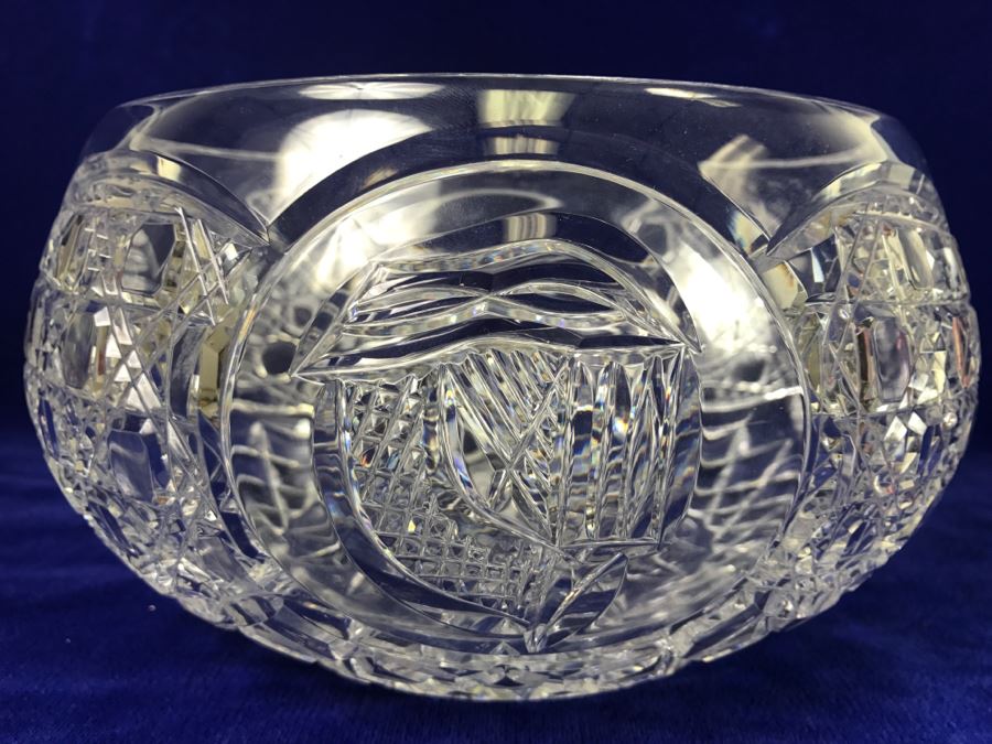 Large Signed Crystal Bowl Celtic Melius O' Connor By Celtic Crystal of Ireland [Photo 3]