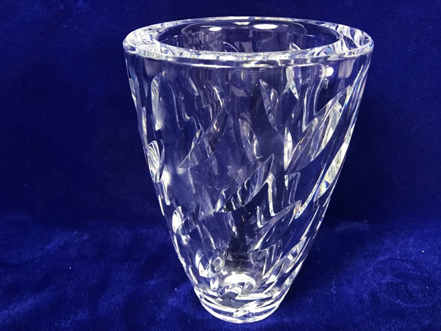Stunning SASAKI Large Heavy Cut Crystal Vase [Photo 3]