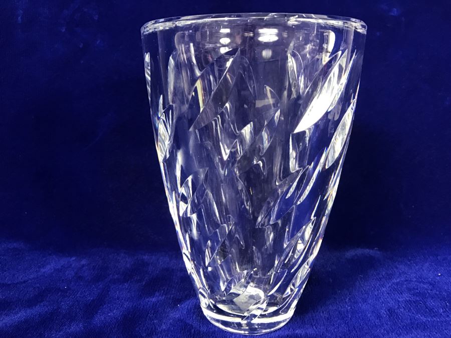 Stunning SASAKI Large Heavy Cut Crystal Vase [Photo 2]