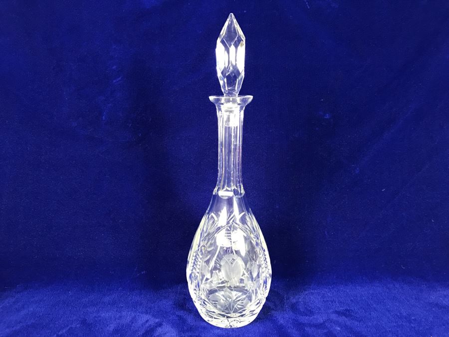 Cut Crystal Decanter With Stopper [Photo 2]