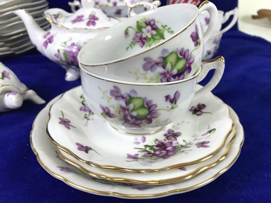 Bone China Set By Hammersley 'Victorian Violets' Made In England Plus Piece Of China In Same Pattern Made In Occupied Japan [Photo 13]