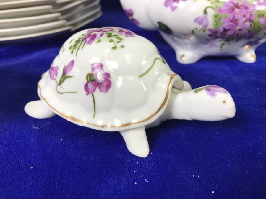 Bone China Set By Hammersley 'Victorian Violets' Made In England Plus Piece Of China In Same Pattern Made In Occupied Japan [Photo 12]
