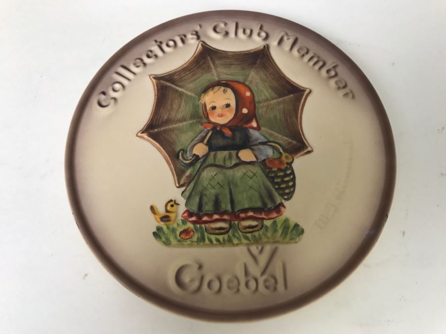 Collection Of Hummel Items Including Exclusive Special Edition No. 3 For Collectors Club, Bells And Collector's Club Member Plaque [Photo 5]