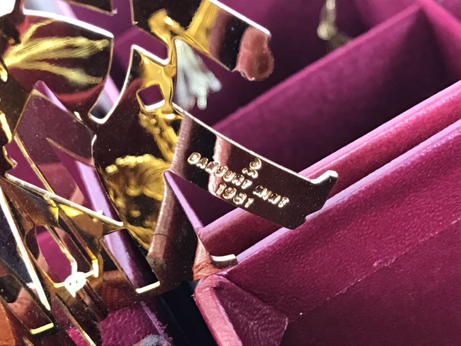 Large Collection Of Gold Christmas Ornaments From The Danbury Mint - Six Boxes Filled [Photo 13]