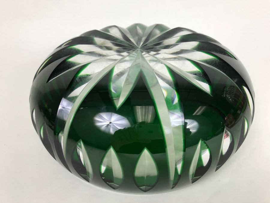 Stunning Green Cut Crystal Bowl [Photo 6]