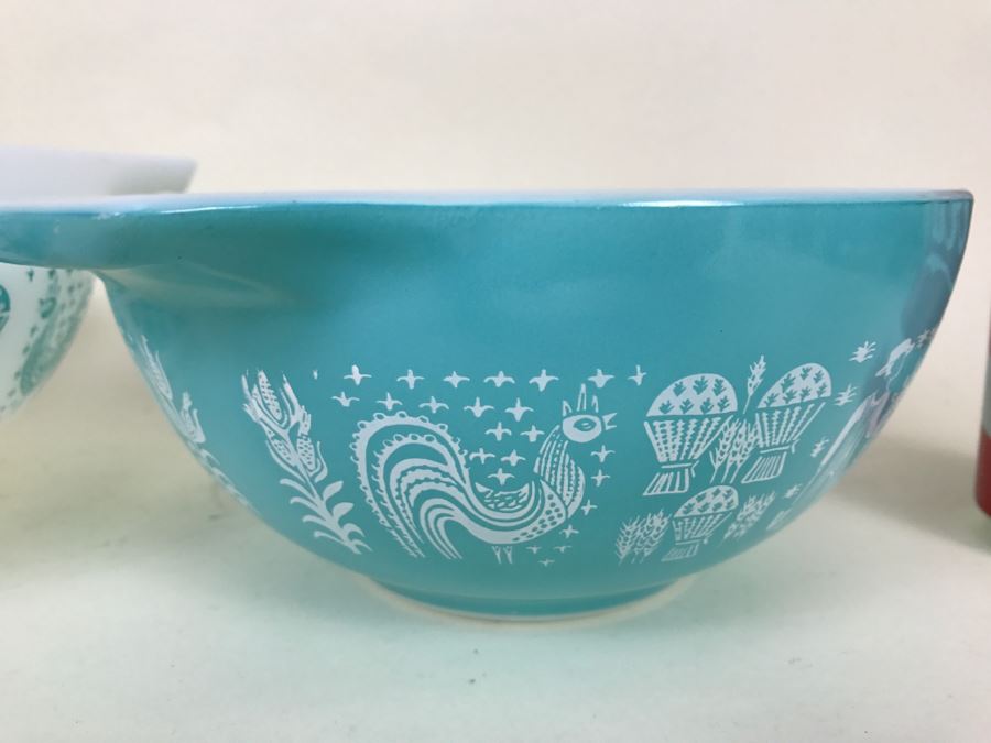 Vintage 1950s Pyrex Butterprint Amish Bowls Turquoise Mixing Bowls [Photo 10]
