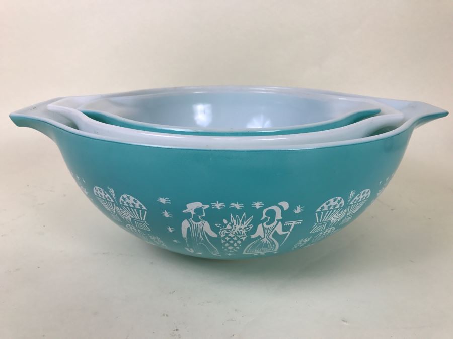Vintage 1950s Pyrex Butterprint Amish Bowls Turquoise Mixing Bowls [Photo 2]