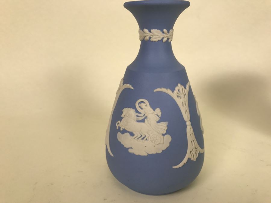 (2) Blue And White Wedgwood Made In England [Photo 15]