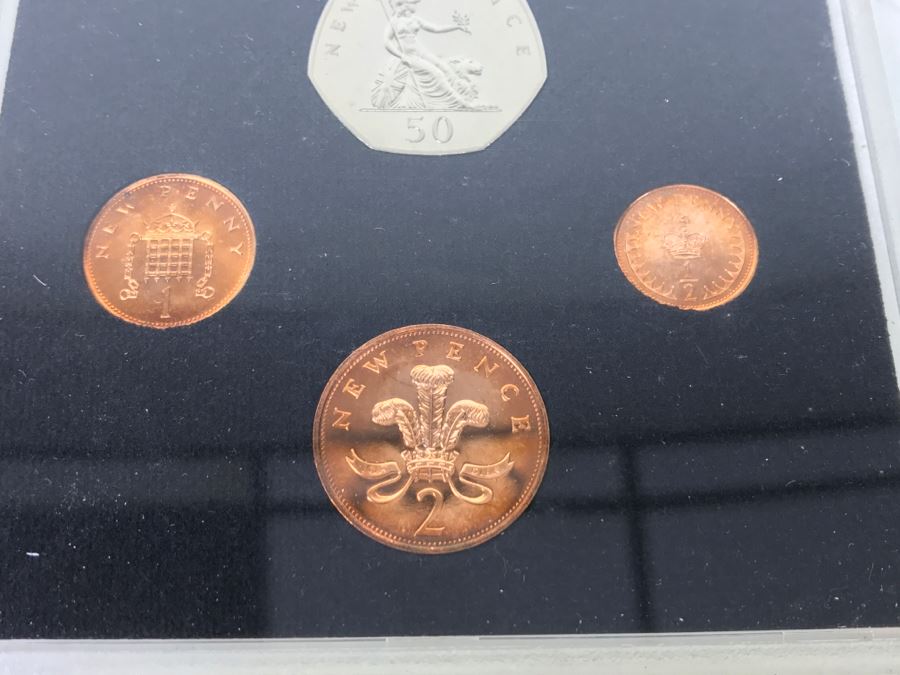 The Decimal Coinage Of Great Britain And Northern Ireland 1971 Coins [Photo 9]