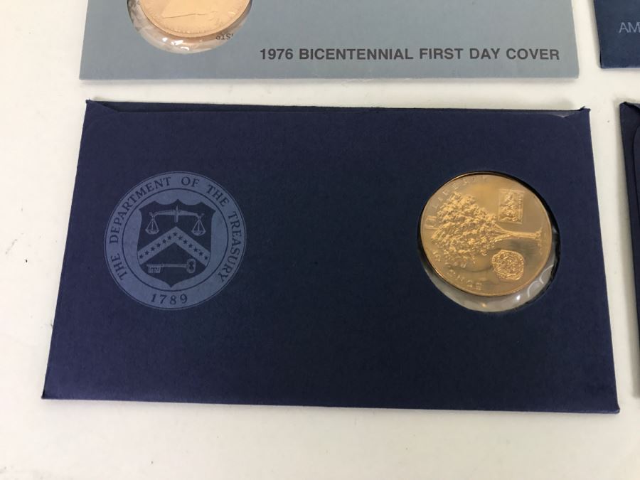 1983 United States Proof Set + (1) 1976 Bicentennial First Day Cover + (3) American Revolution Bicentennial Commemorative Medals [Photo 10]