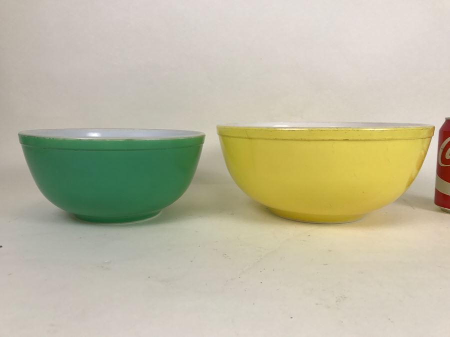 Vintage Yellow And Green Pyrex Mixing Bowls   20230 Fnn6 