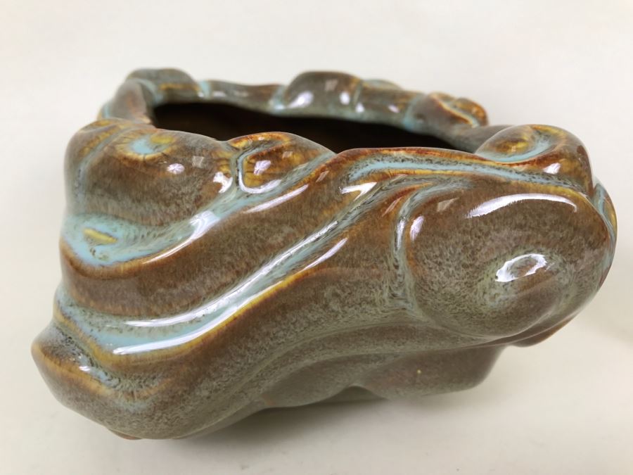 Vintage West Coast Pottery Planter [Photo 6]