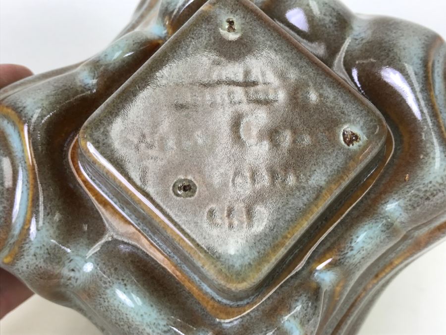 Vintage West Coast Pottery Planter [Photo 10]