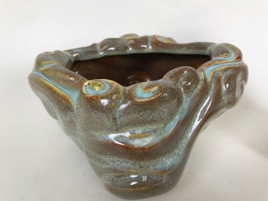 Vintage West Coast Pottery Planter [Photo 3]