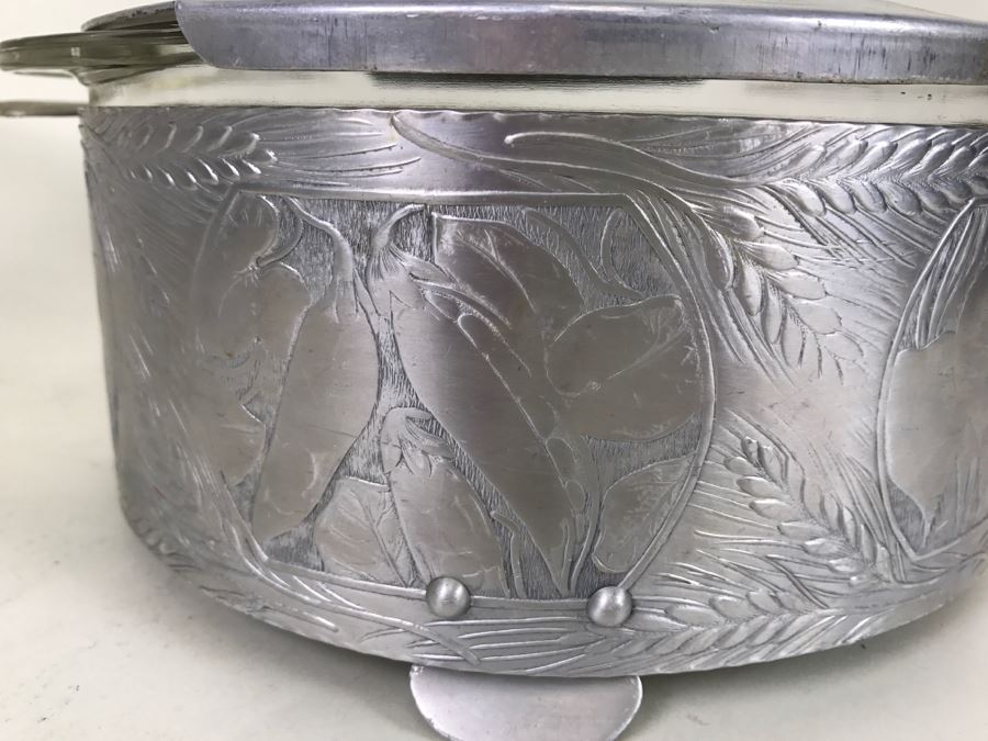 Vintage Cake Stand With Hammered Aluminum Bowl Stand And Cover With Pyrex Bowl [Photo 4]